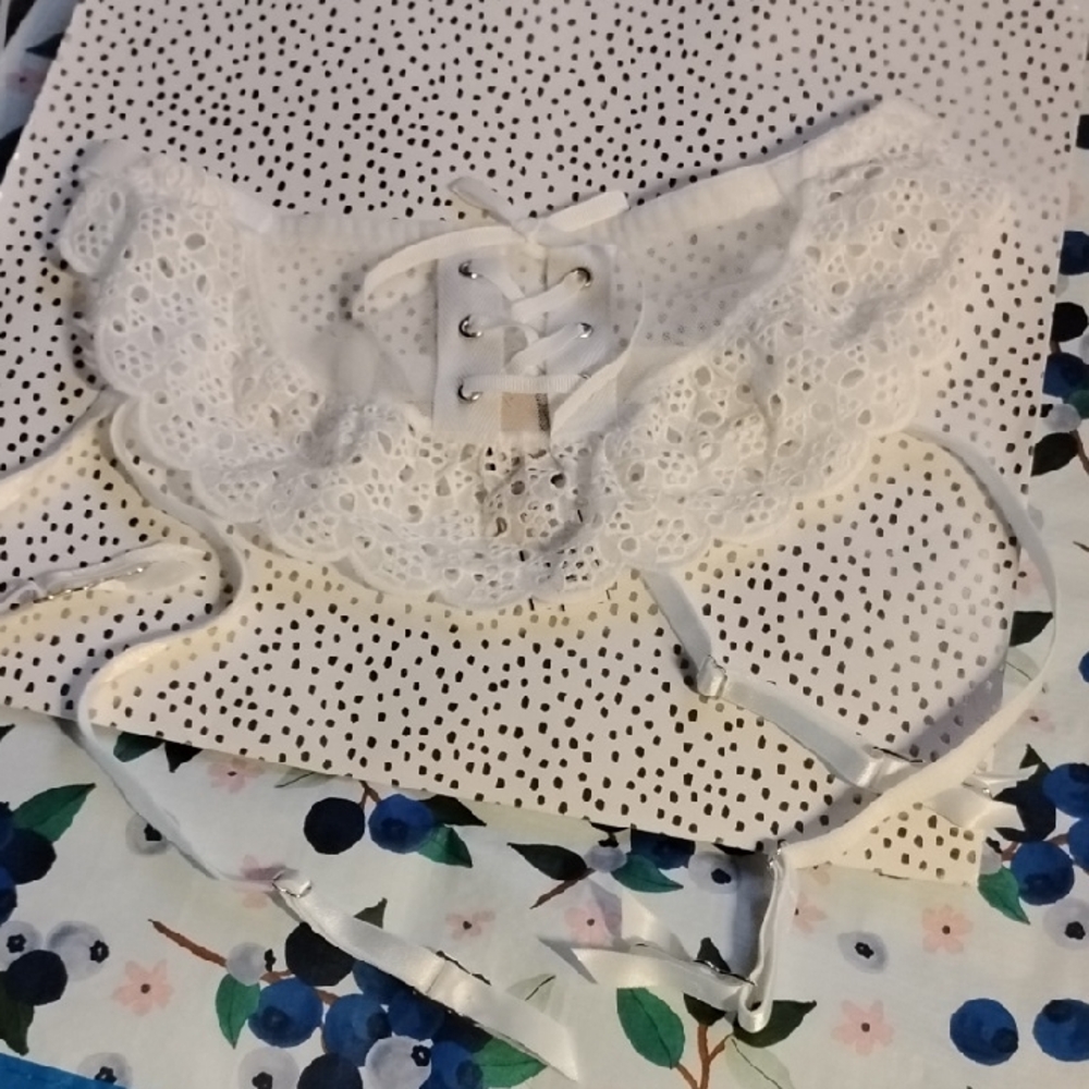 Victoria Secret Garter Belt Lingerie Apron White Eyelet Sheer Lace Dream XS/S